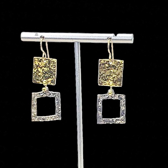 HAMMERED Two Tone Square Earrings and Bracelet Set - Picture 2 of 14